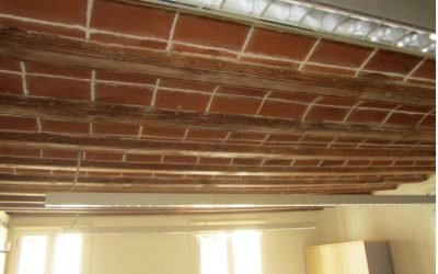 Reforç de sostres amb biguetes de fusta